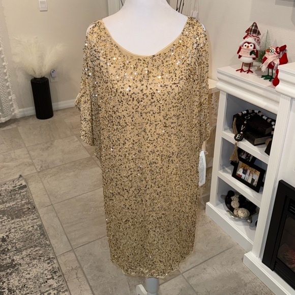 NWT Aidan Mattox Gold Sequin Mini Dress 100% Silk Size 10 - Picture 3 of 12